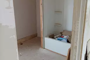 29 Whitney St, Auburn, ME 04210 - Photo 18