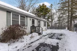 136 Dawson St, South Portland, ME 04106 - Photo 2