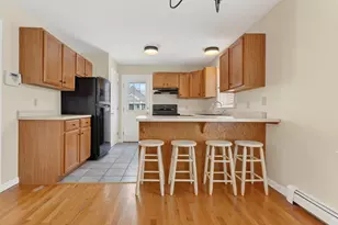 136 Dawson St, South Portland, ME 04106 - Photo 6