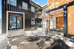 8 Thomas St, Madison, ME 04950 - Photo 2