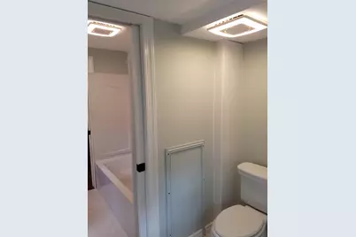 172 E Main Street, Yarmouth, ME 04096 - Photo 22