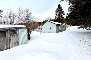 21 Horseshoe Rd, Medway, ME 04460 - Photo 4