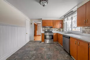 255 Fern St, Bangor, ME 04401 - Photo 10