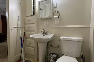 137 S Main St, Auburn, ME 04210 - Photo 22