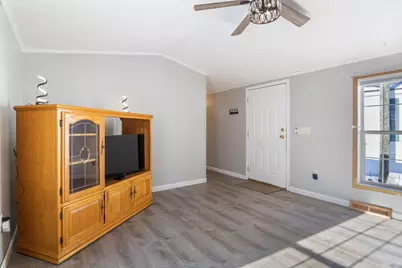 69 Polly Ann Park, Dover, NH 03820 - Photo 4