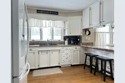 195 Porter Avenue W, Rumford, ME 04276 - Photo 6