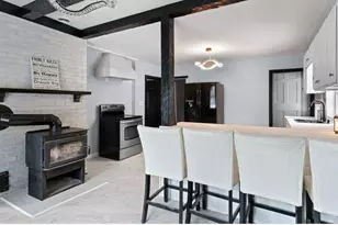 212 Montello St, Lewiston, ME 04240 - Photo 8