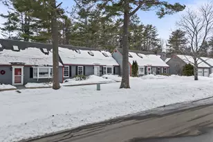 61 Ward Cir, Brunswick, ME 04011 - Photo 4