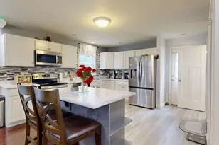 77 Mechanic St, Westbrook, ME 04092 - Photo 6