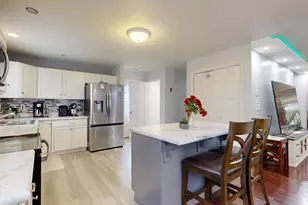 77 Mechanic St, Westbrook, ME 04092 - Photo 10