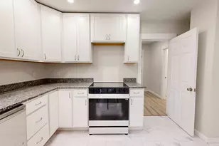 313 W Neck Rd, Nobleboro, ME 04555 - Photo 16