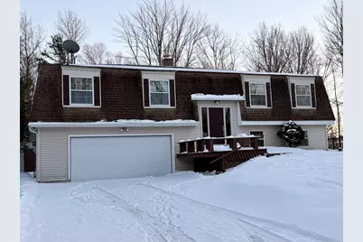 43 Heritage Street, Millinocket, ME 04462 - Photo 2