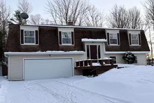 43 Heritage St, Millinocket, ME 04462 - Photo 2