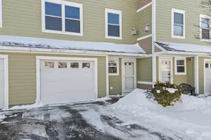 7 Heath St, Old Orchard Beach, ME 04064 - Photo 4