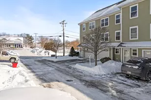 7 Heath St, Old Orchard Beach, ME 04064 - Photo 8