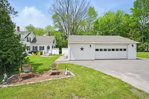 1074 Lakeview Dr, China, ME 04358 - Photo 16