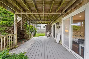 1081 Kings Hwy, Kennebunkport, ME 04046 - Photo 16