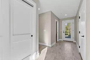 25 Fairway Commons Dr, Gorham, ME 04038 - Photo 4