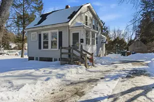 15 Union St, Saco, ME 04072 - Photo 2