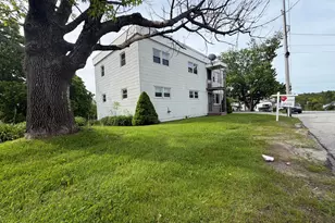 43 Eustis St, Lewiston, ME 04240 - Photo 4