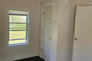 397 Portland St, Yarmouth, ME 04096 - Photo 16