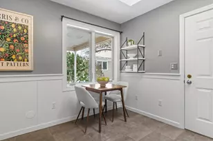 43 Foreside Common Rd, Falmouth, ME 04105 - Photo 18