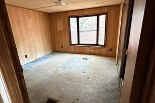 8 Mayflower Dr, Old Orchard Beach, ME 04064 - Photo 2