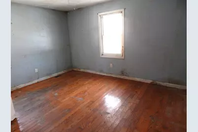 30 Hillcrest Street, Gardiner, ME 04345 - Photo 10