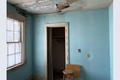 29 Broadway Street, Machias, ME 04654 - Photo 12