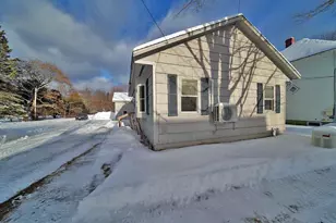 20 Cleaves St, Crystal, ME 04747 - Photo 4