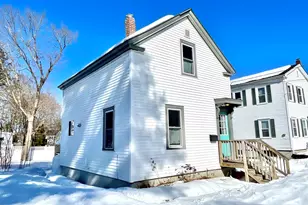 53 Chestnut St, Bath, ME 04530 - Photo 2