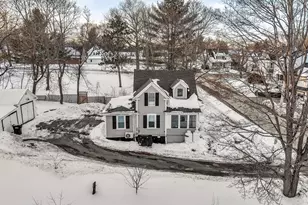 346 Lincoln St, Bangor, ME 04401 - Photo 2