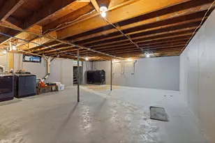 84 Windsor Ave, Augusta, ME 04330 - Photo 36