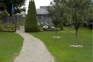 33 Elmwood Ave, Caribou, ME 04736 - Photo 10