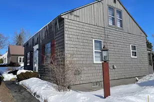 33 Elmwood Ave, Caribou, ME 04736 - Photo 16