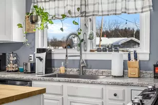 11 Capri St, Brewer, ME 04412 - Photo 8