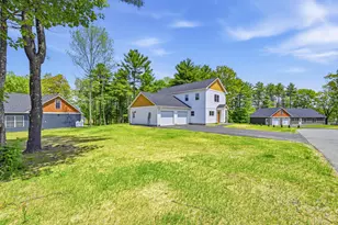 11 Village Green Cir, Oakland, ME 04963 - Photo 2