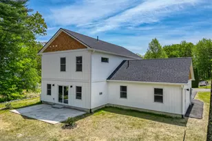 11 Village Green Cir, Oakland, ME 04963 - Photo 8
