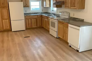 401 Beechwood St, Warren, ME 04864 - Photo 12