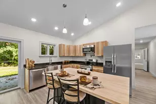 410 Peltoma Ave, Pittsfield, ME 04967 - Photo 6