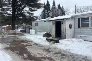 15 19 Adams St, Skowhegan, ME 04976 - Photo 4