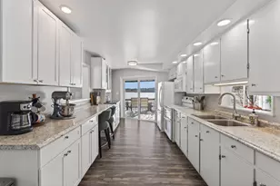 85-87 Taywood Rd, Auburn, ME 04210 - Photo 20