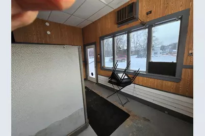 529 Prospect Avenue, Rumford, ME 04276 - Photo 10