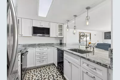 31 E Grand Avenue #83, Old Orchard Beach, ME 04064 - Photo 6