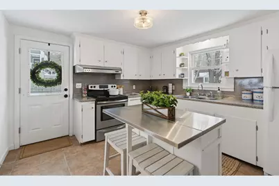 15 Hamlin Road, Falmouth, ME 04105 - Photo 8