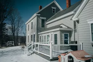 51 Forest St, Dexter, ME 04930 - Photo 4