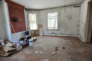 47 Urquhart St, Rumford, ME 04276 - Photo 14