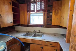 47 Urquhart St, Rumford, ME 04276 - Photo 12