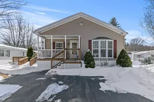 14 Patio Park Ln, Gorham, ME 04038 - Photo 2