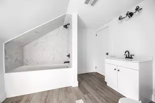 229 Center St, Bangor, ME 04401 - Photo 24